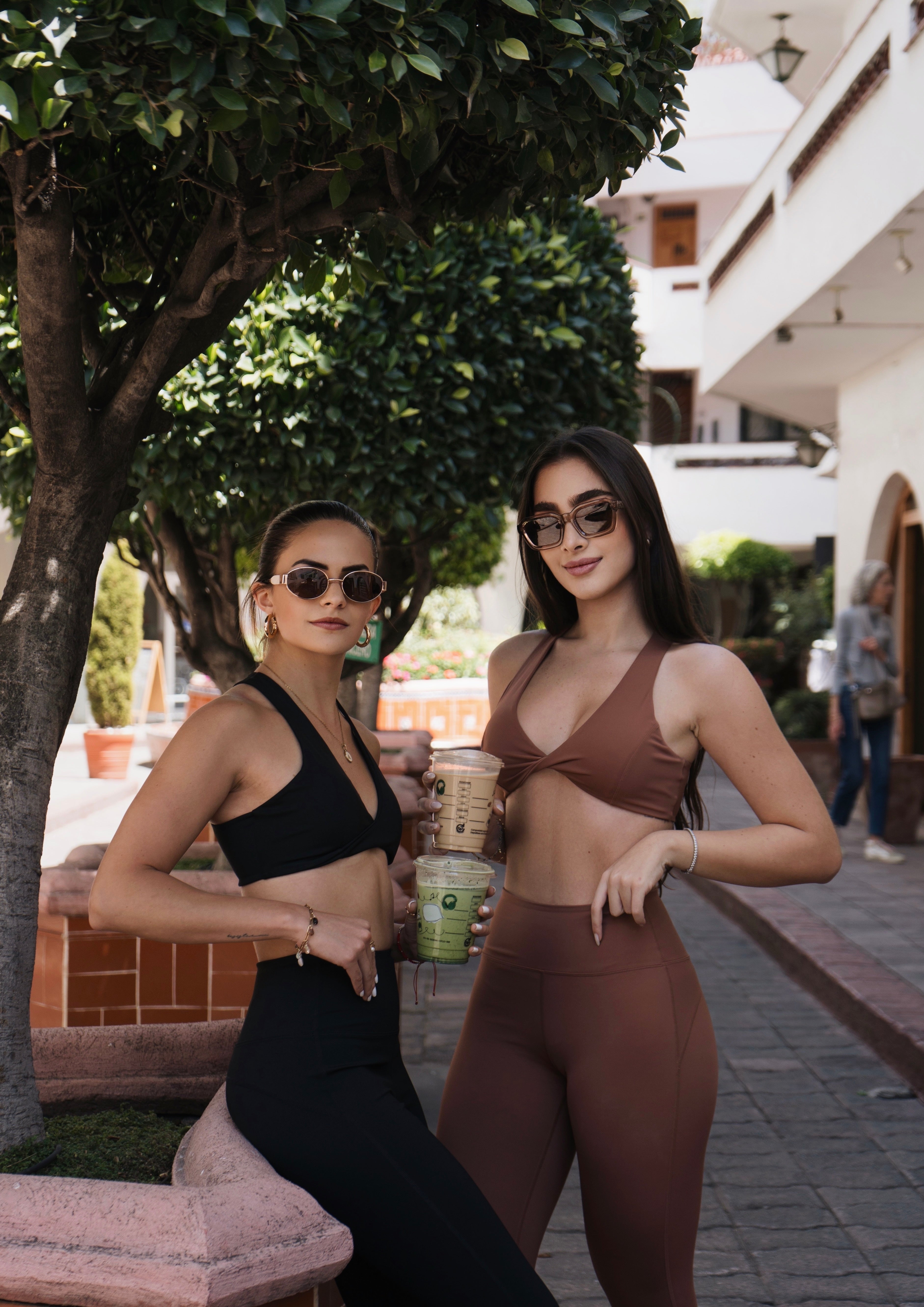Essential V Top